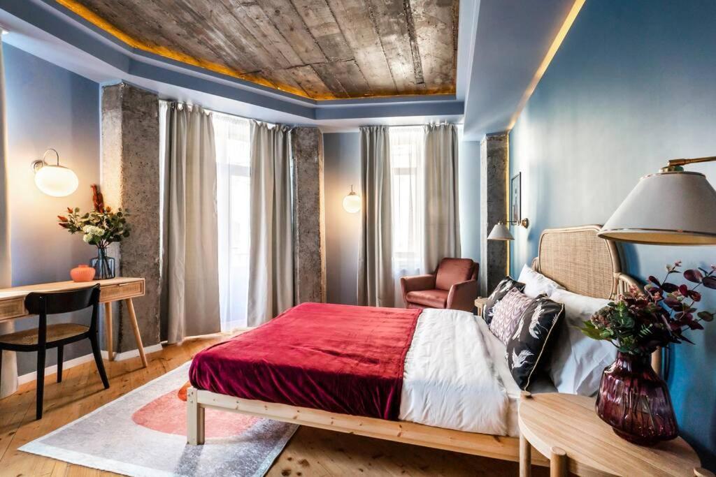 Marvellous Design 2Br Old Town Apartment Bukares Bagian luar foto